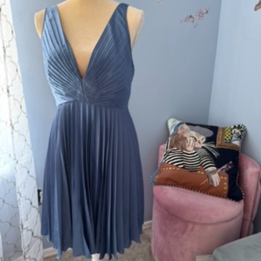 Abercrombie Ruched Silk Cocktail Length Dress Medium